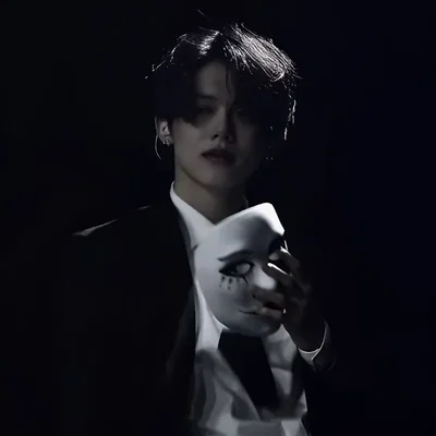Choi Yeon-jun | ENMASCARADO
