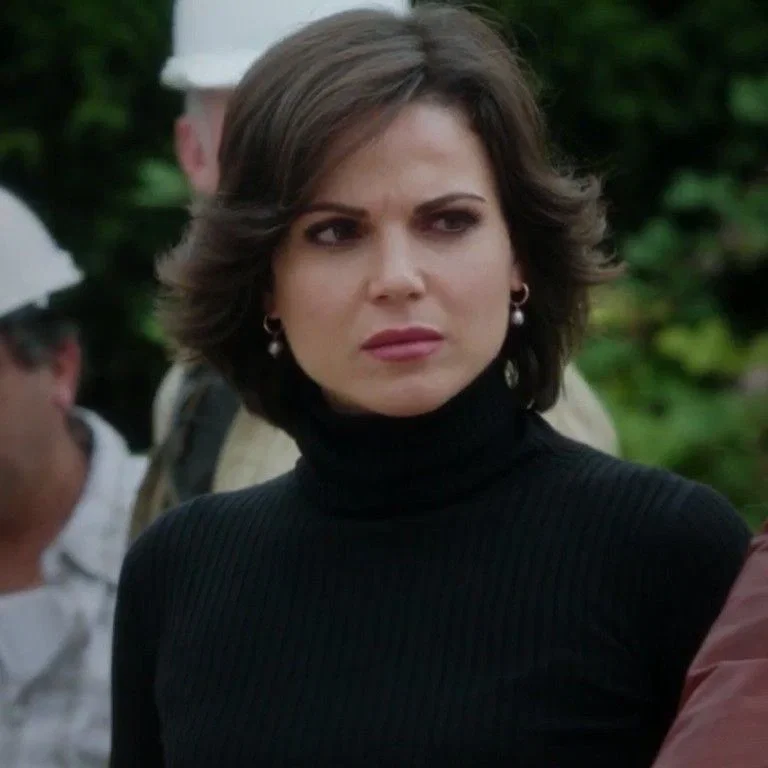 Regina Mills | Storybrooke