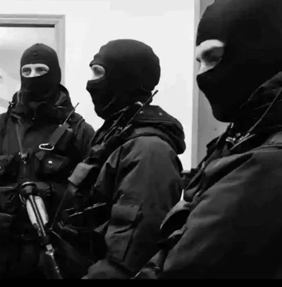 Hommes masqués