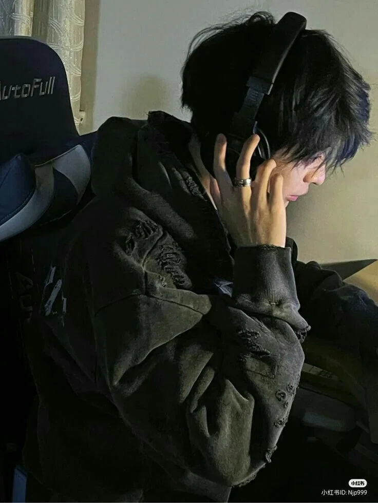 Thirsty GAYmer