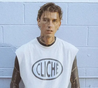 Colson Baker - Machine Gun Kelly 