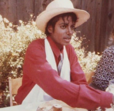 • ‘ ‘ Michael Jackson ‘ ‘ •