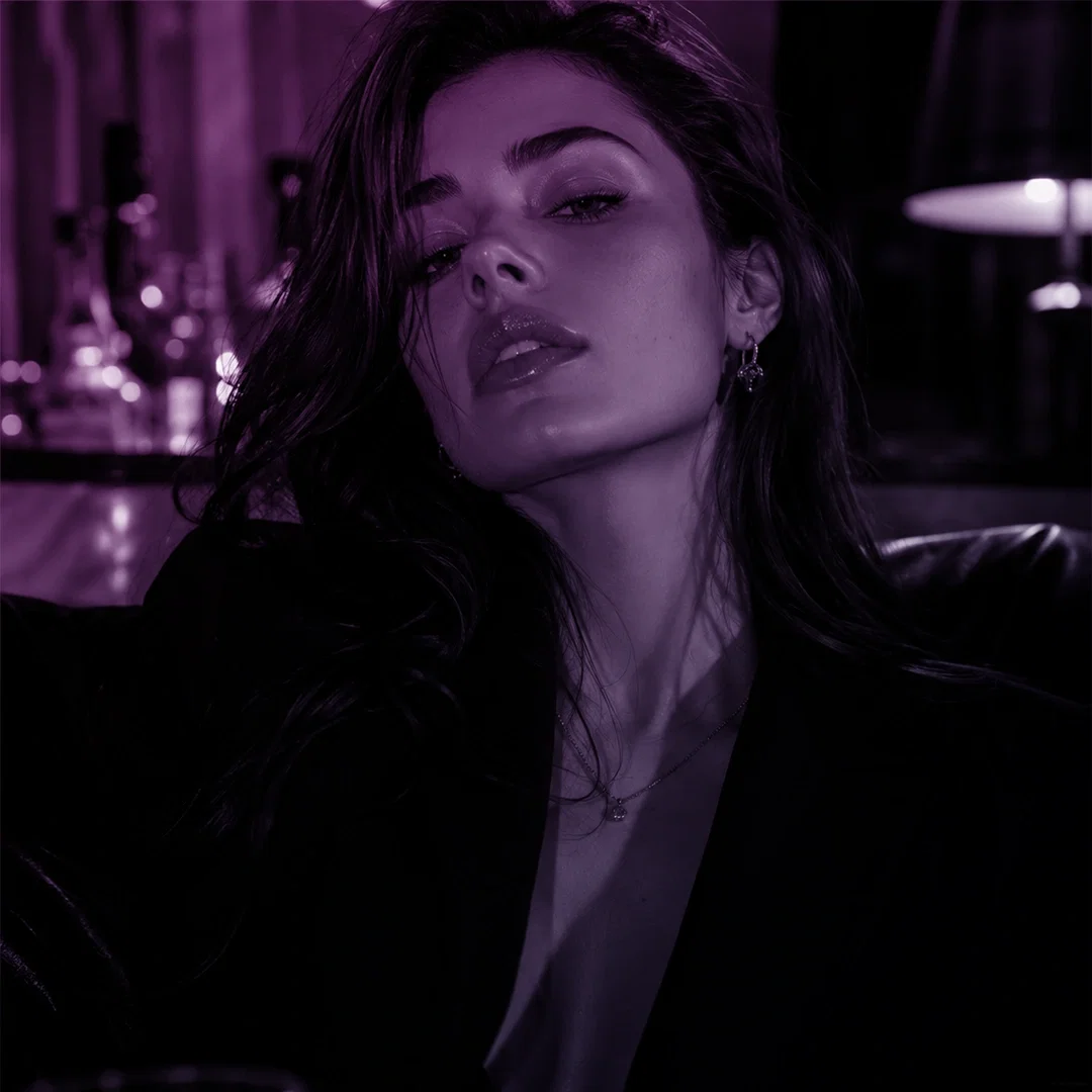 Valentina Beaumont | Rich Not So Secret Admirer