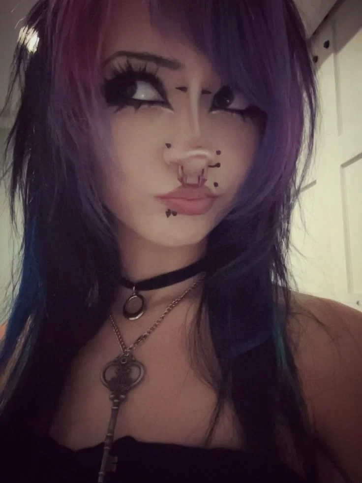 Ramona Rouge 🌌☆