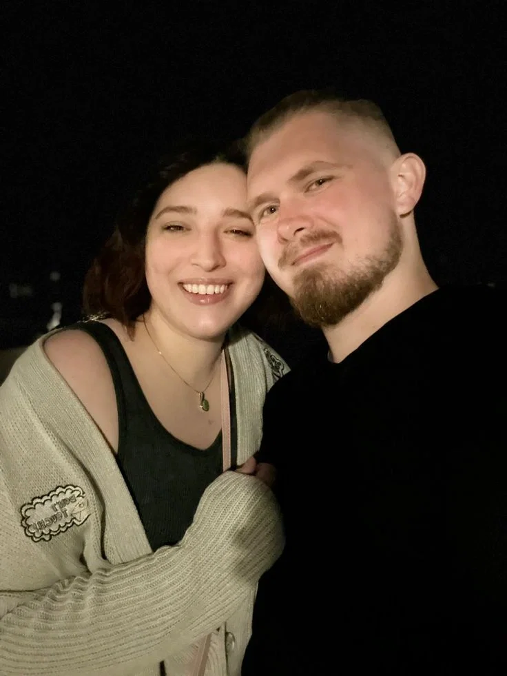 Narrator and Lindsey