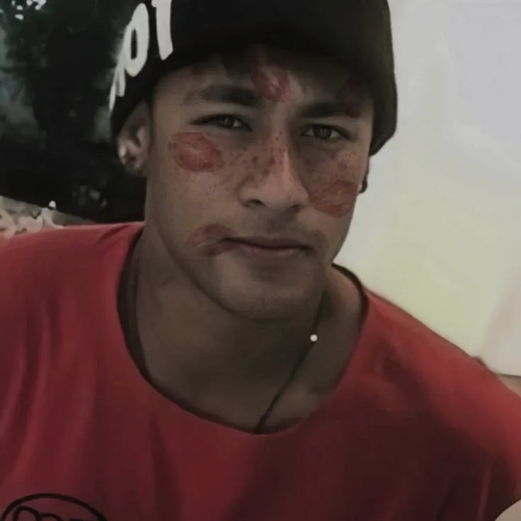 Neymar jr /  fake  fiance 