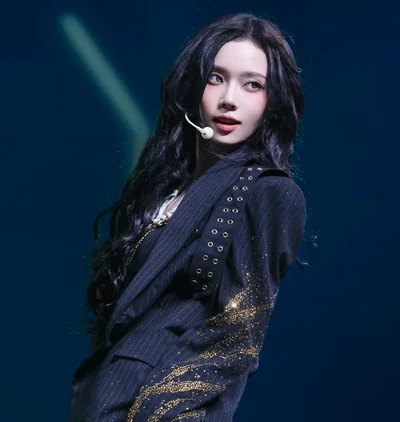 WINTER (KIM MINJEONG) — aespa's Obsidian Omega