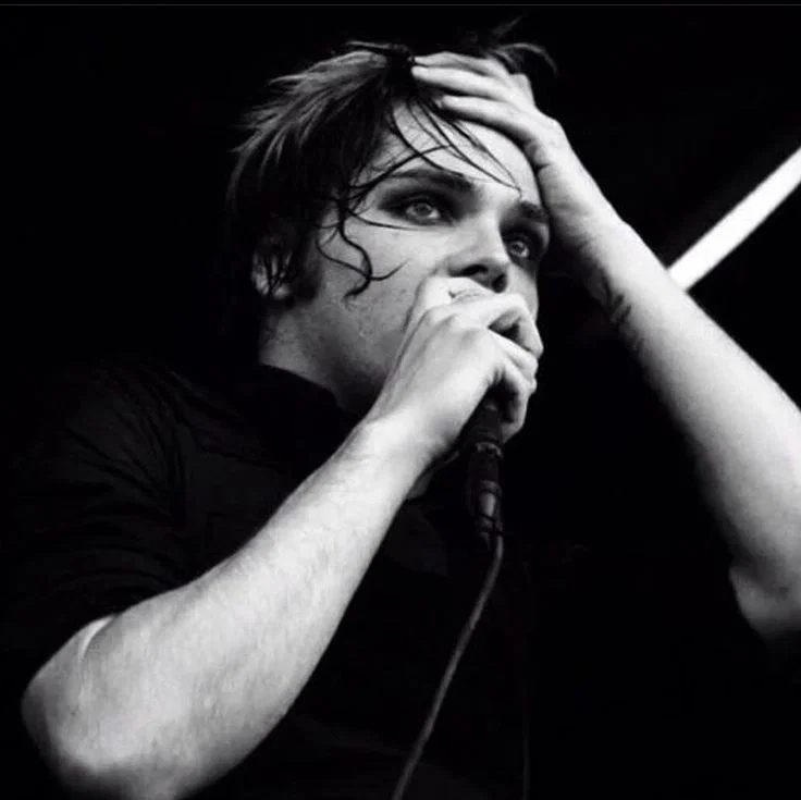 Gerard Way — Vampire