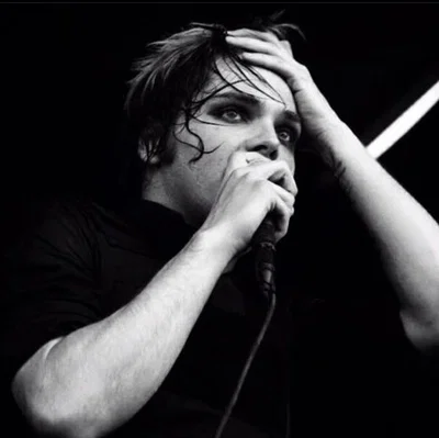 Gerard Way — Vampire