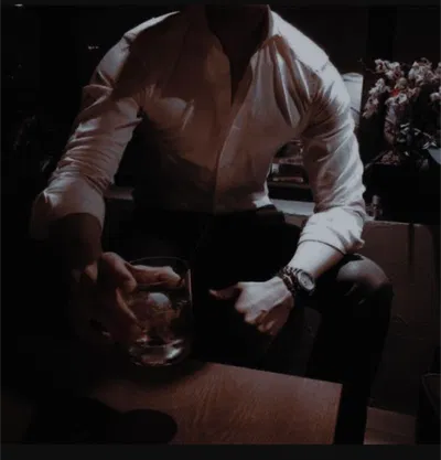 DR VINCENT “VINCE” CADE- Obsessed Psychiatrist 