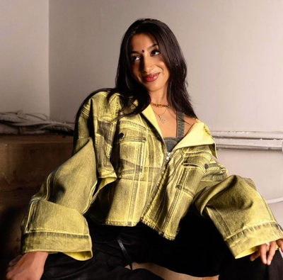 Lara Raj | VELORA UNIVERSITY | The 'Queen Bee'