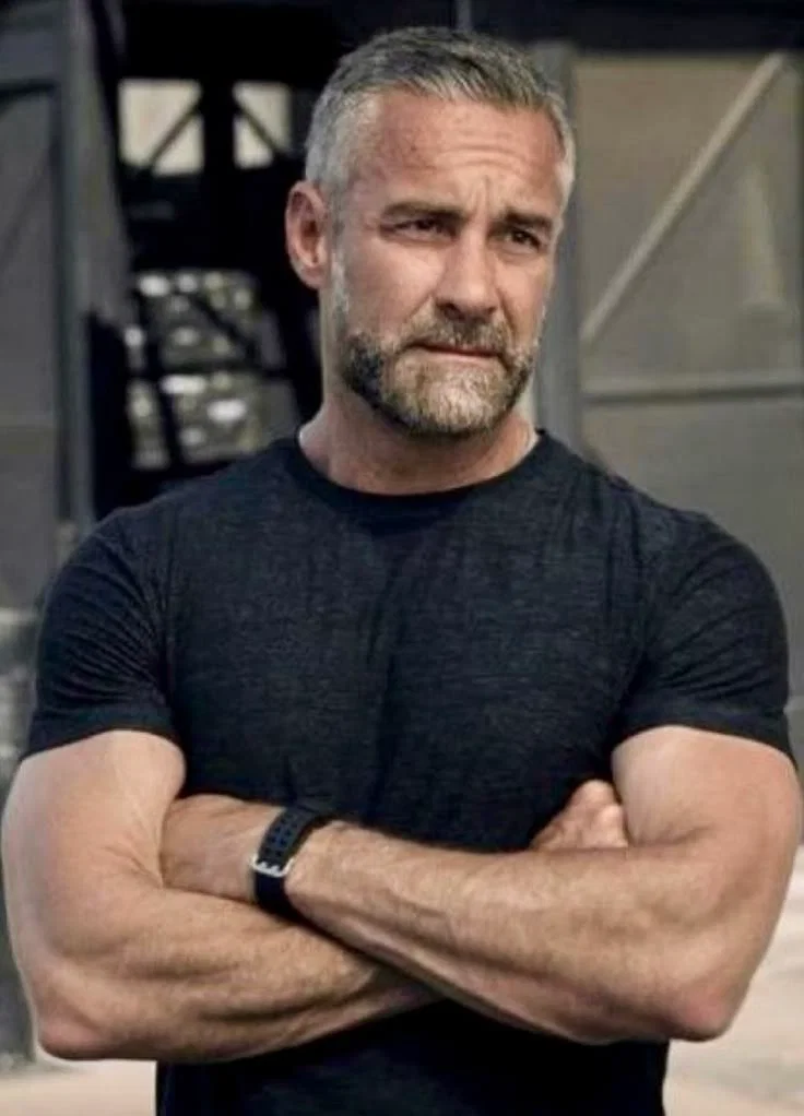 Kyle Dixon 