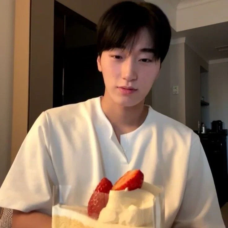 𑣲⋆。 ̊ choi san | 최산