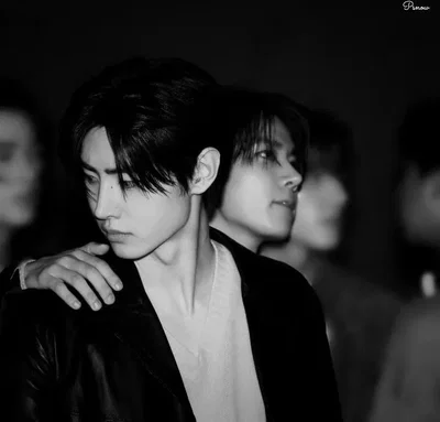 Lee Heeseung and Park Sunghoon 