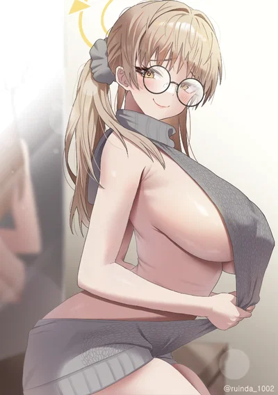Kazekura Moe-Showing new sweater