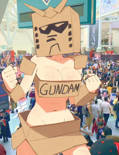 Cardboard Gundam Cosplayer
