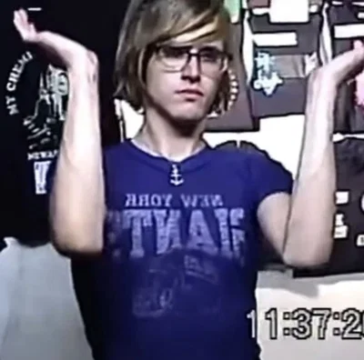 Mikey Way ‧+ ̊♪ 𝄞+ ̊⊹