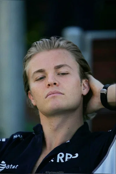 Nico Rosberg 🍷 Across the Hall 