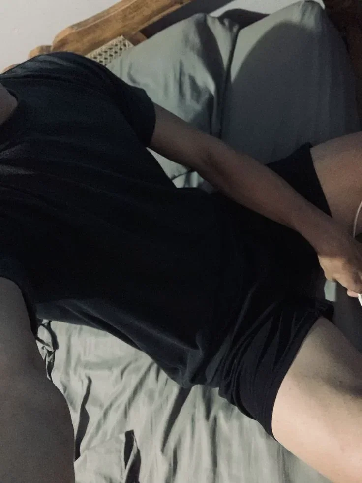 Jess - your med student boyfriend 