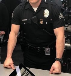 Officer Duckman (HUMAN AU)