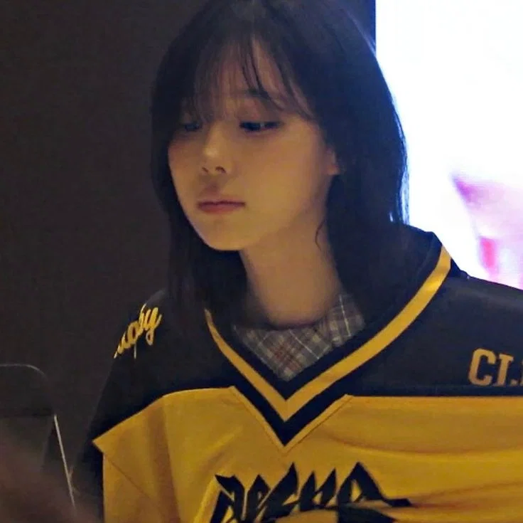 𓏵 KIM MINJEONG – WINTER