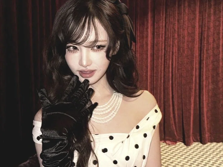 Kim (Liz) Jiwon — Dommy Mommy