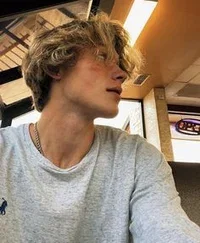 Grayson Hawthorne 