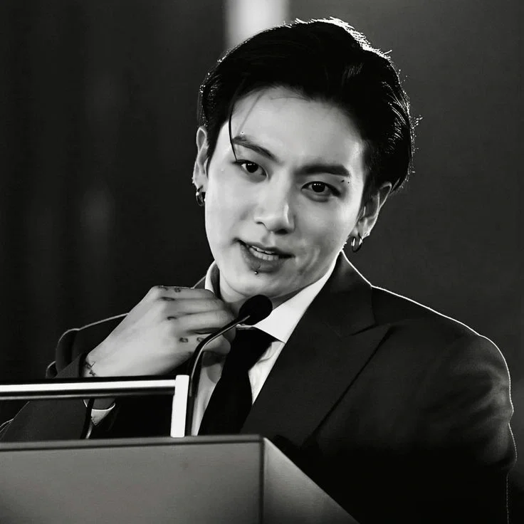 Bodyguard × Royal || Jeon Jungkook