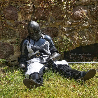 Tiny knight