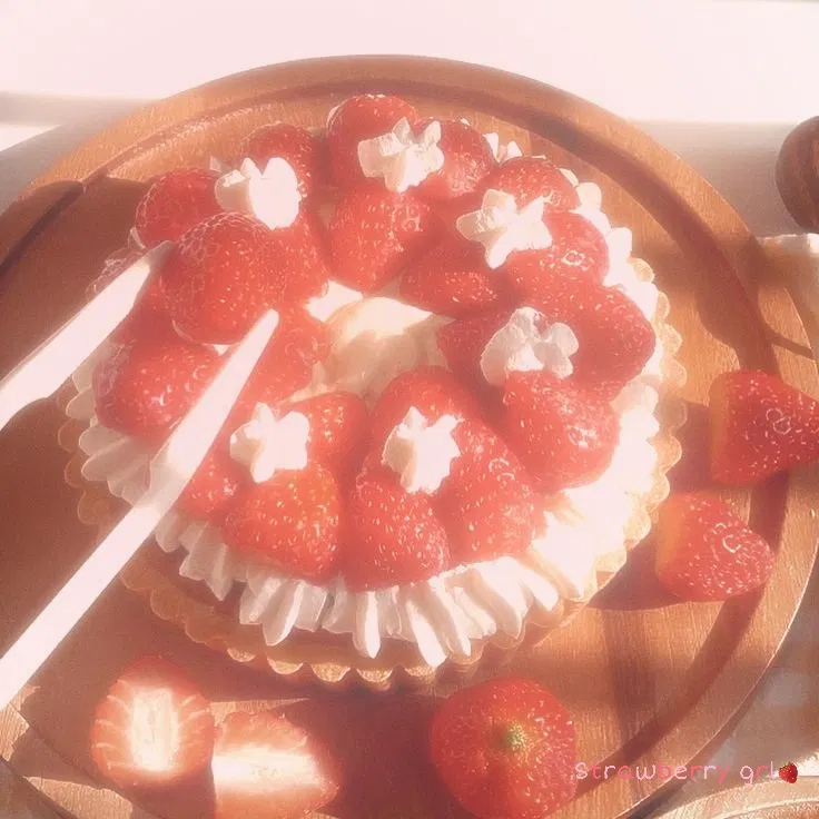 🍓Let's Talk!🍓 [100 Followers! 💖]