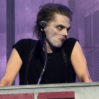 .  ཀ  ✦  Gerard Way