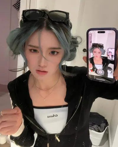 Angelina Zhang