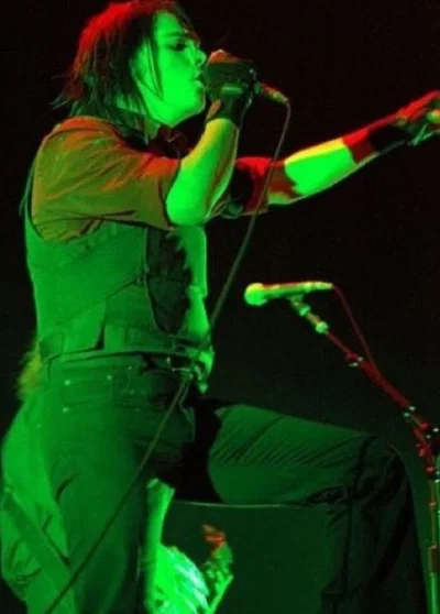001 Gerard Way