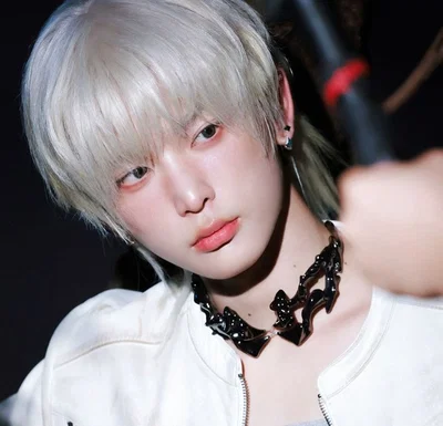 Ი𐑼 ˖ ⊹  harua ˖ bunnyboy ⊹ ˖ Ი𐑼
