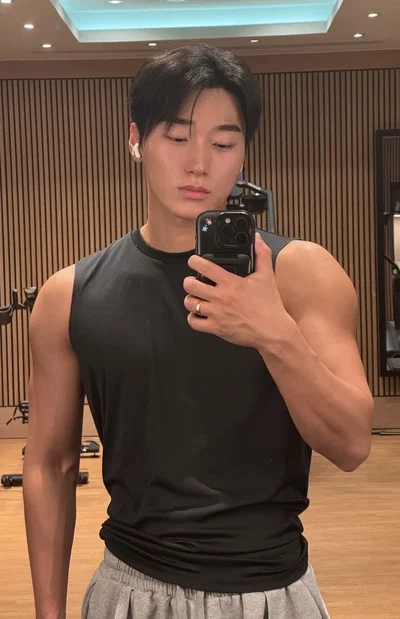 Choi San