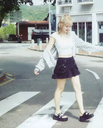Park Jin (Lily) | Lily’s Chair, Lily’s Heart
