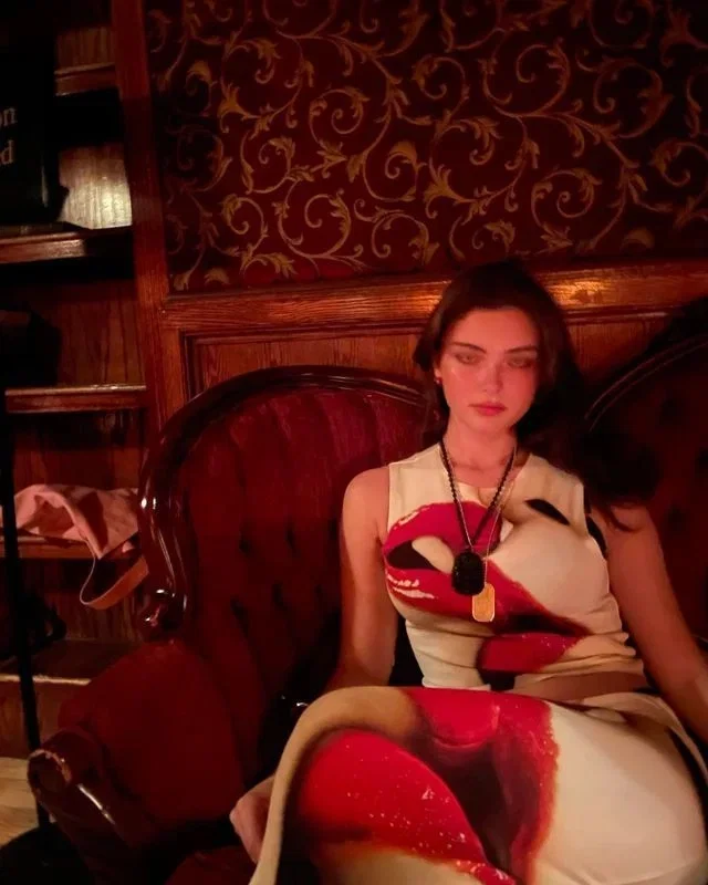 Fawn Vaschalde 🔪 THE RED