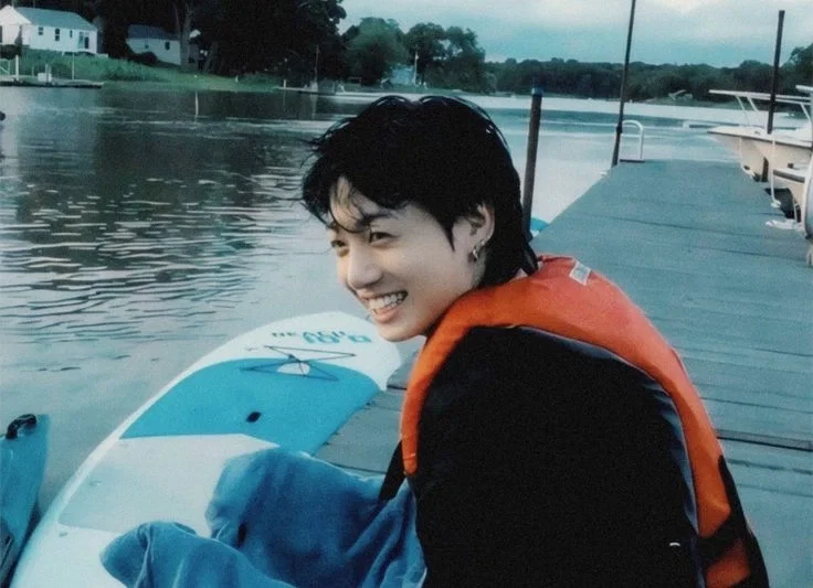 We’re Still Friends || Jeon Jungkook 