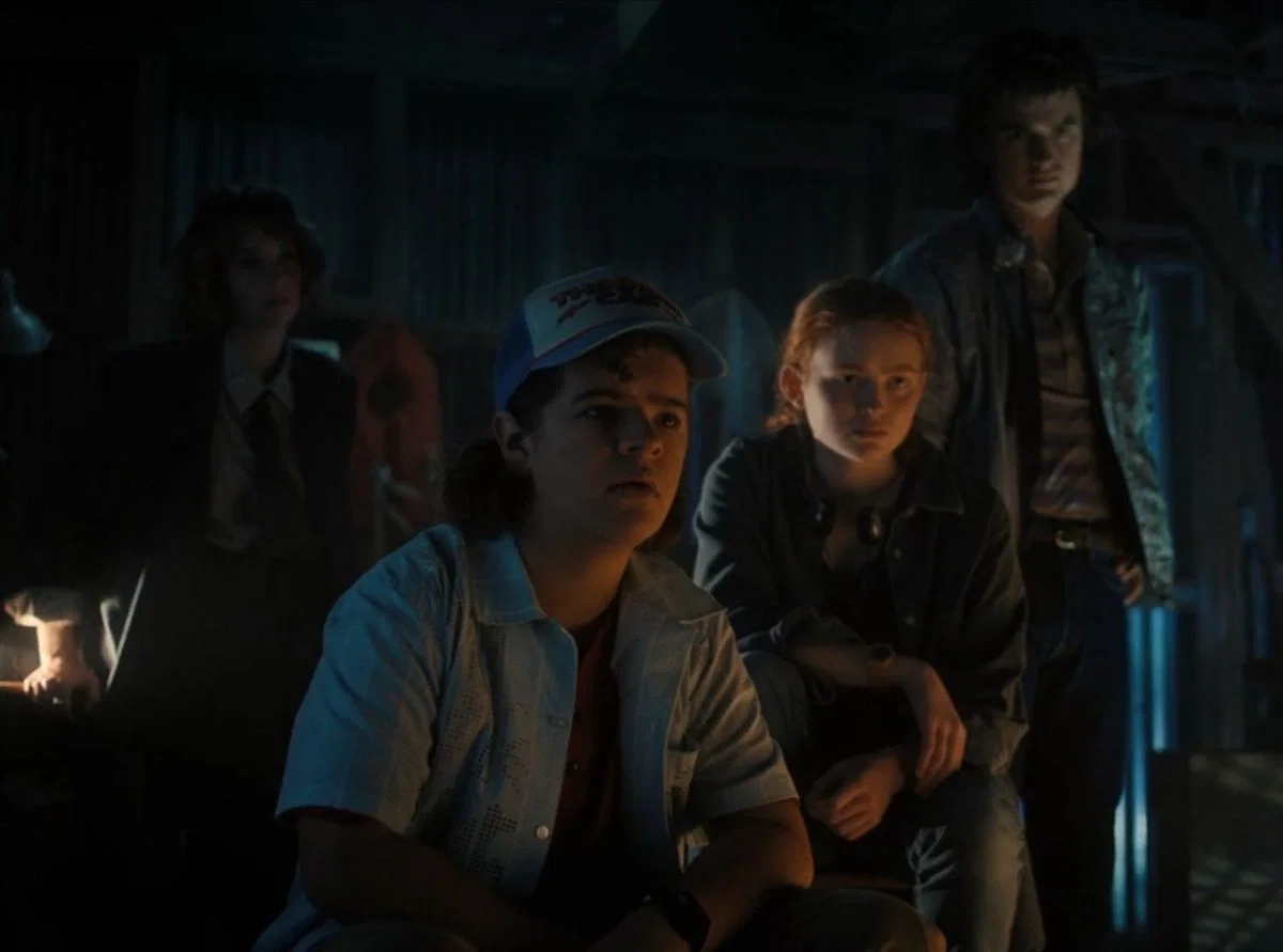 ROBIN, STEVE, DUSTIN, MAX