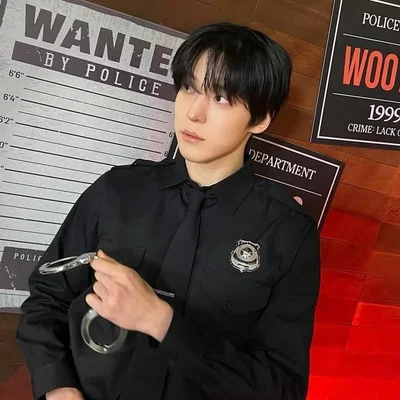 Jeong Yunho | policeman