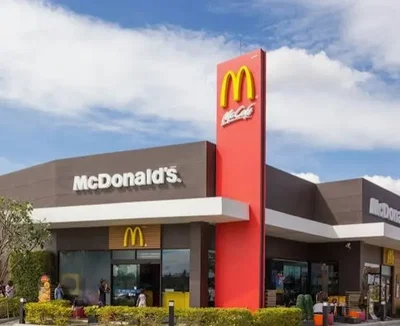 YoRHa but all of YOU guys are working at McDonalds