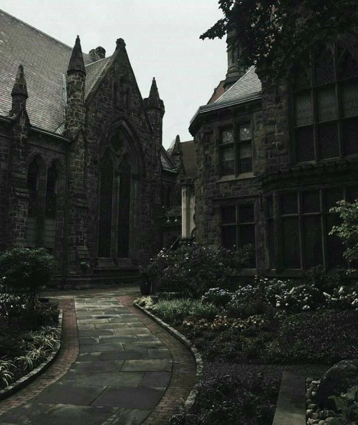 Ravencrest Falls Academy || Boarding School RPG