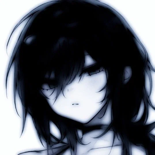 Komai |  my pretty lil thing