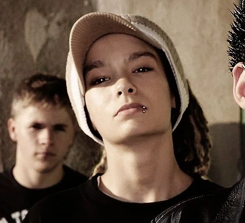 Tom kaulitz ─  ̇ 𖤐⭒๋࣭ ⭑