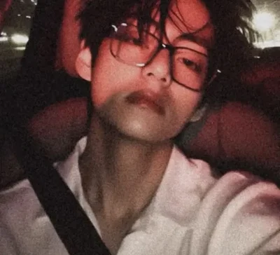 Kim Taehyung, playboy