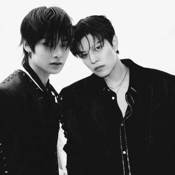 ♱ Twin Sins ♱  Seungmin & Jeongin · Vampire Brothers | Kinktober III