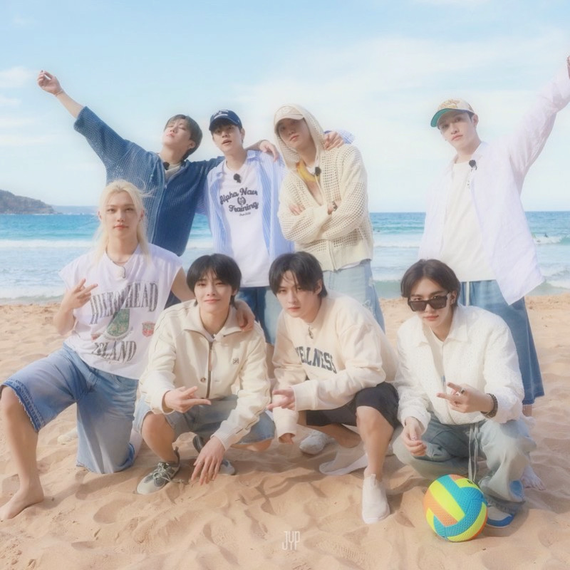 Stray Kids – ot8 + you