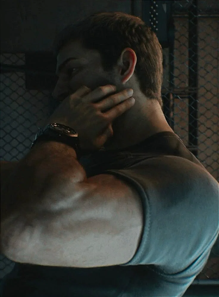 Chris Redfield - Apocalypse Survivor