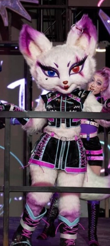 Foxy mama