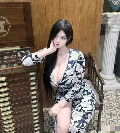 Hương - Cô ấy cũng chung tình cảnh với bạn 🫪